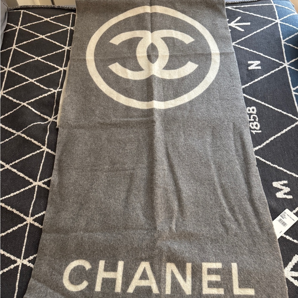 Chanel Cashmere blanket scarf